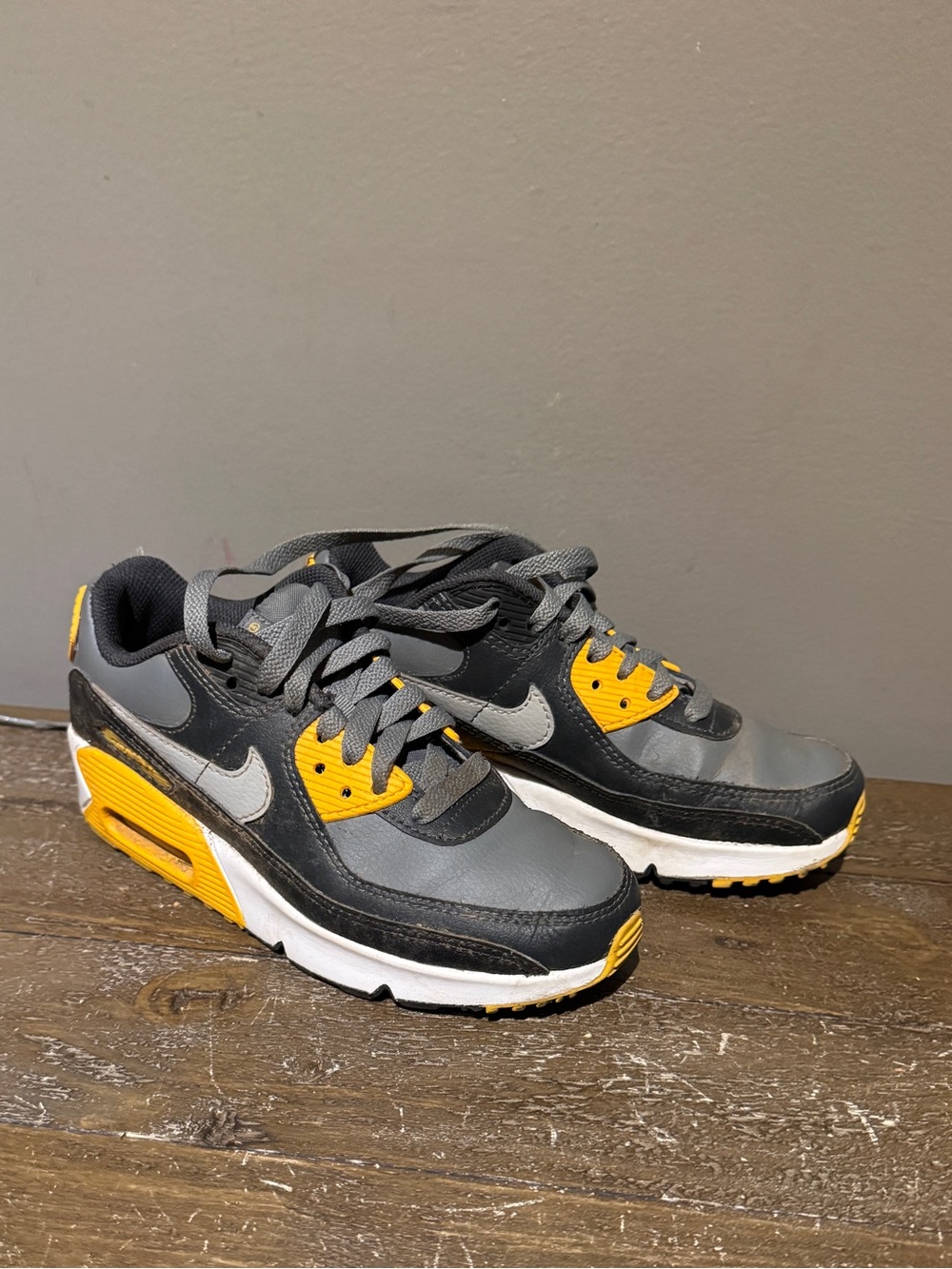 Nike Kids Grey and Yellow Sneakers - Picture 1 of 4